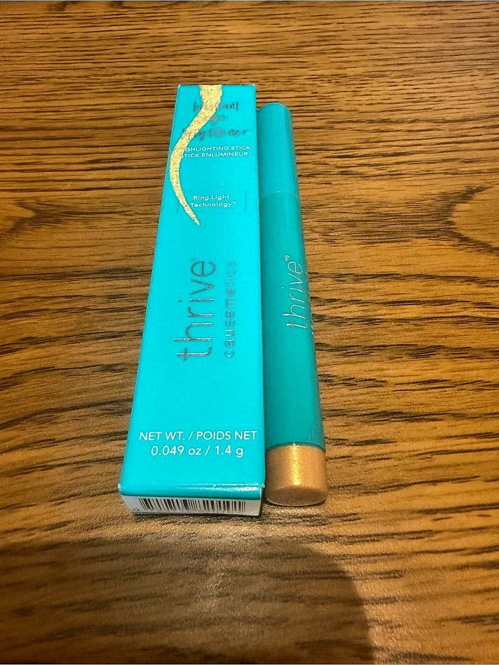 NIB THRIVE Causemetics BRILLIANT EYE BRIGHTENER Shade JIMENA Gold Glitter Topper